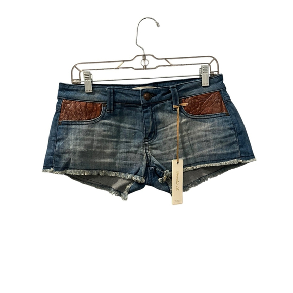 Franky B. NWT Denim Low Rise Blue Jean Shorts Size 26 Cut Off Summer Casual